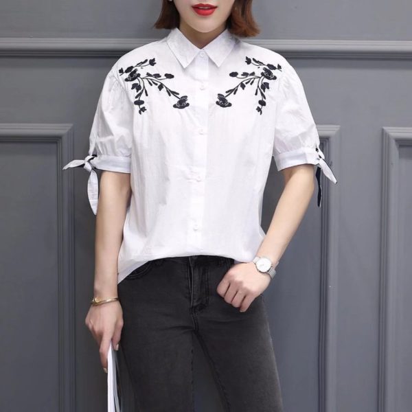 Girl's Fashion Embroidery Half Sleeve Shirt White