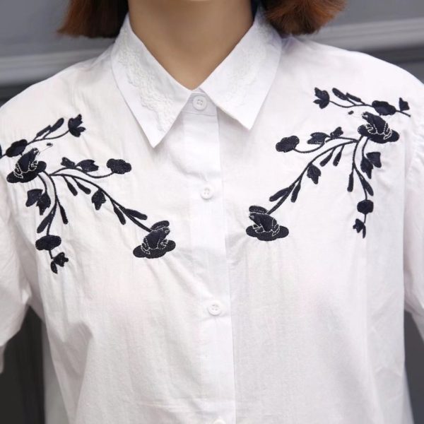 Girl's Fashion Embroidery Half Sleeve Shirt White