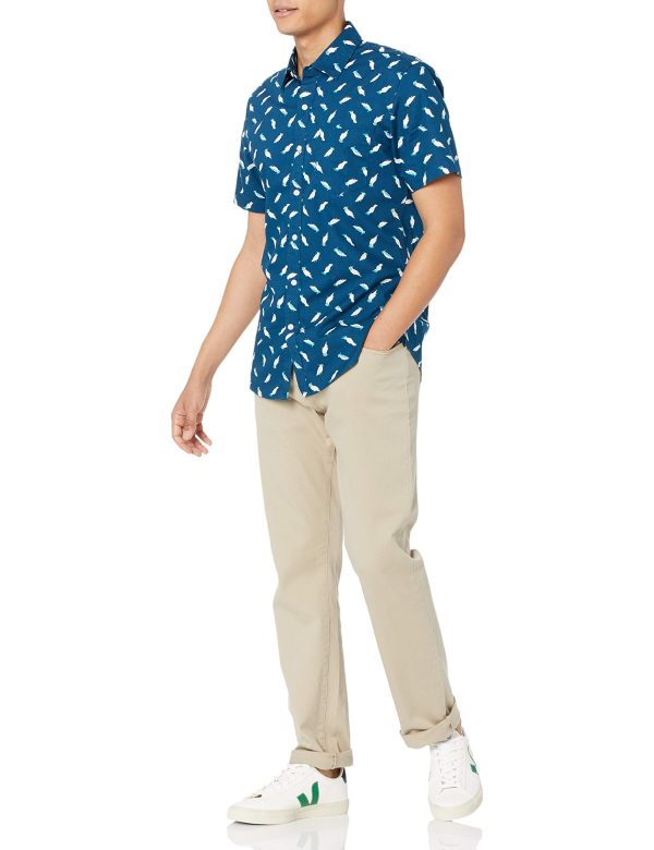 Slim-Fit Men's Short Sleeve Button Down Shirt