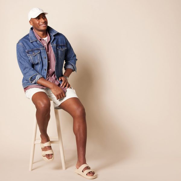Men's Regular-Fit, Short-Sleeve Button-Down Chambray Shirt